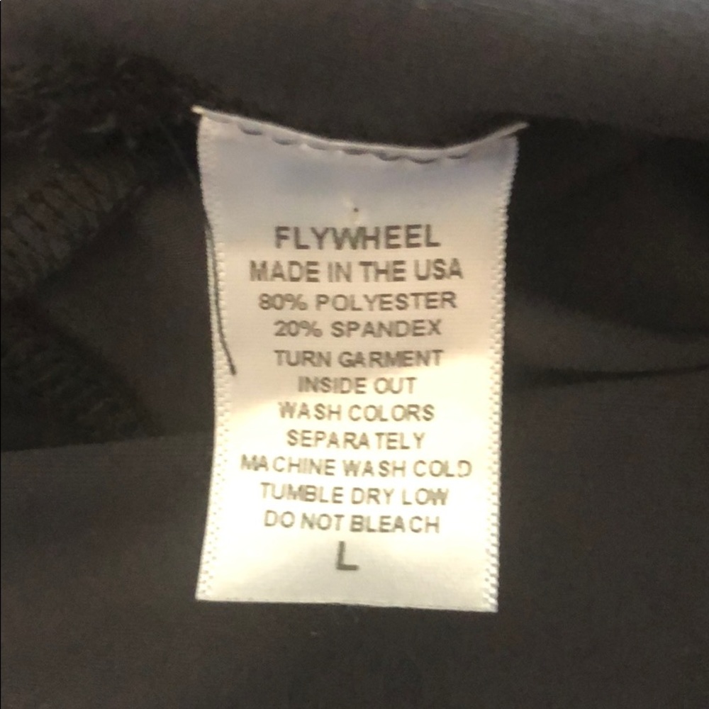 Fashion flywheel Black leggings w/ side mesh slit - Picture 8 of 8